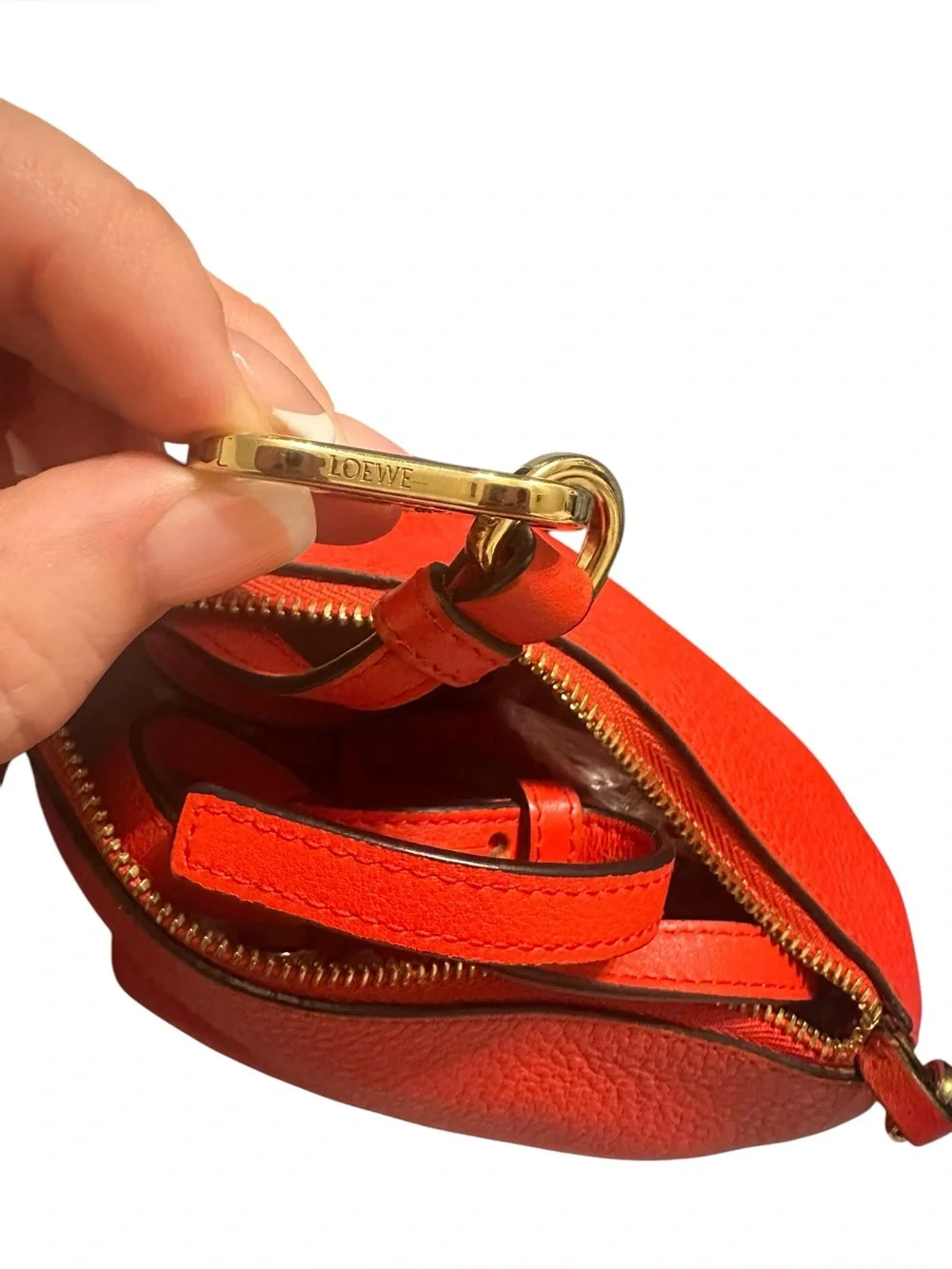 Loewe red Leather Elephant-Shaped purse